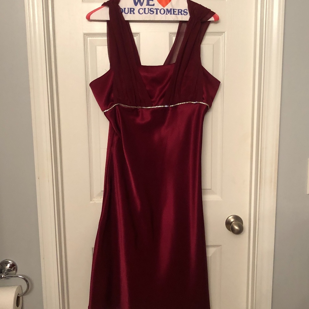 Deep Red Knee-Length Cocktail Dress Size 2x